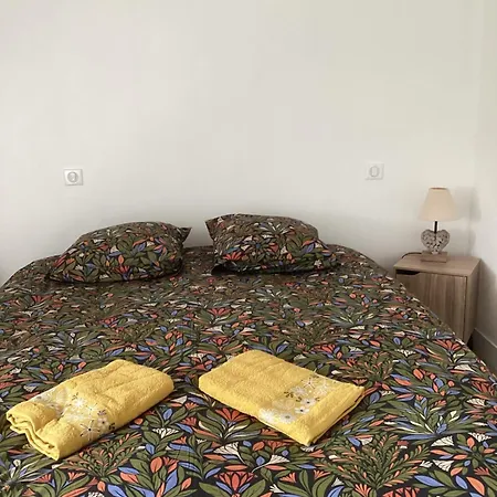 Les Halles Centre Parking En Option 아파트 *